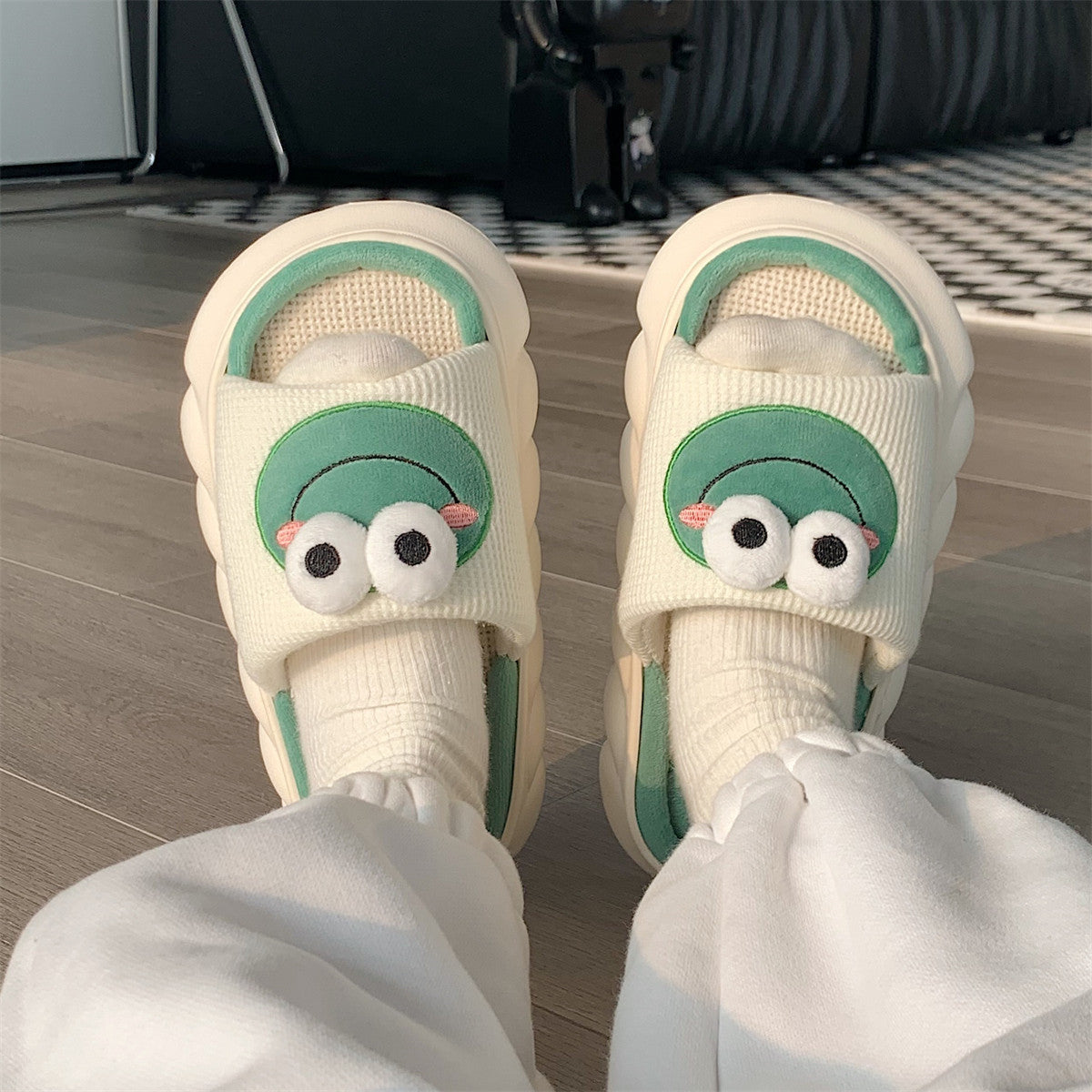 Cute Frog Linen Slippers