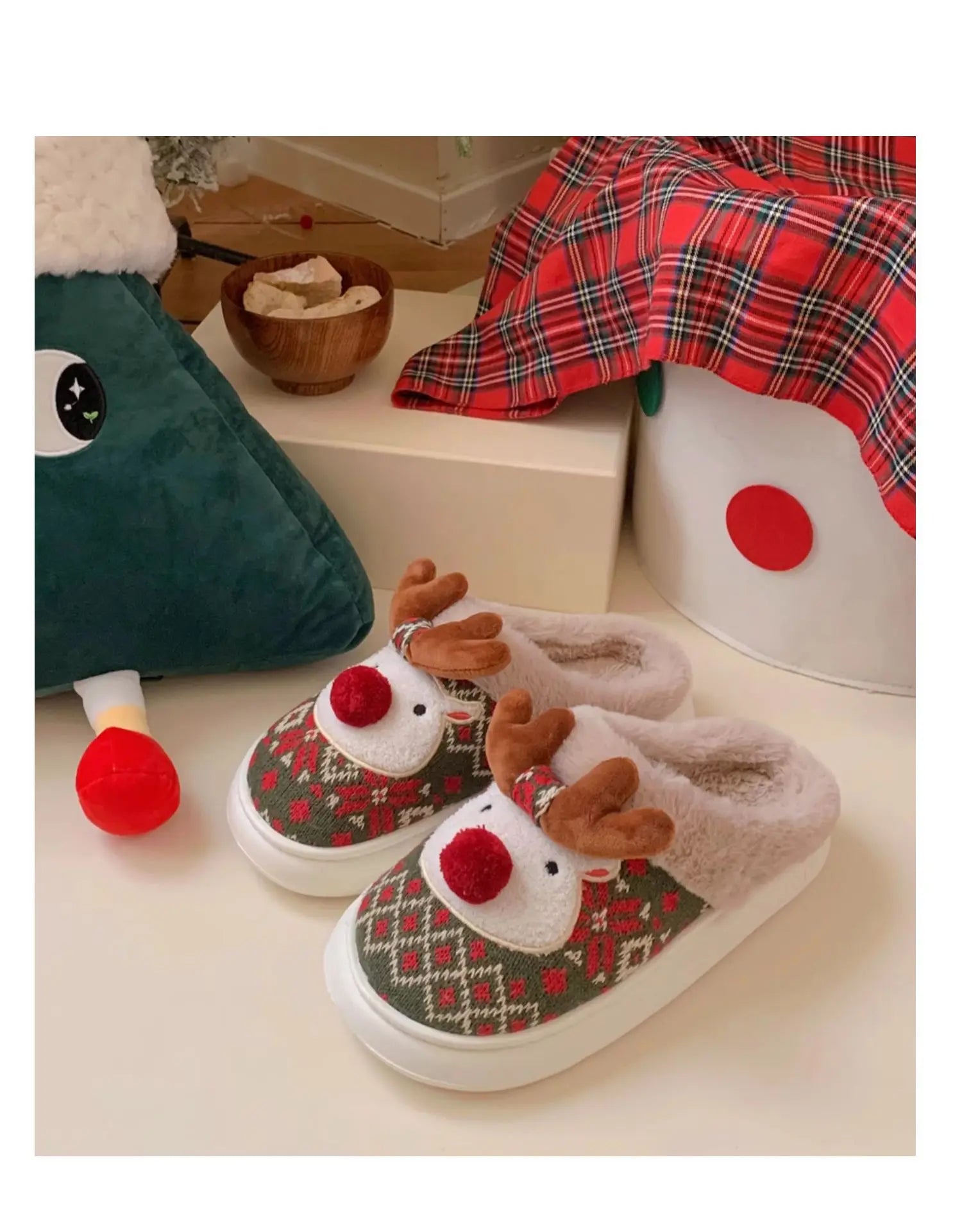 2024 New Christmas Cotton Slippers For Woman Cute Cartoon Deer Anti-slip Girls Indoor Home Floor Shoes Fashion Party Slides